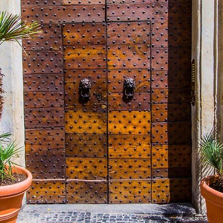 H-Aviva Giubbonari Apartment Rzym Zewnętrze zdjęcie